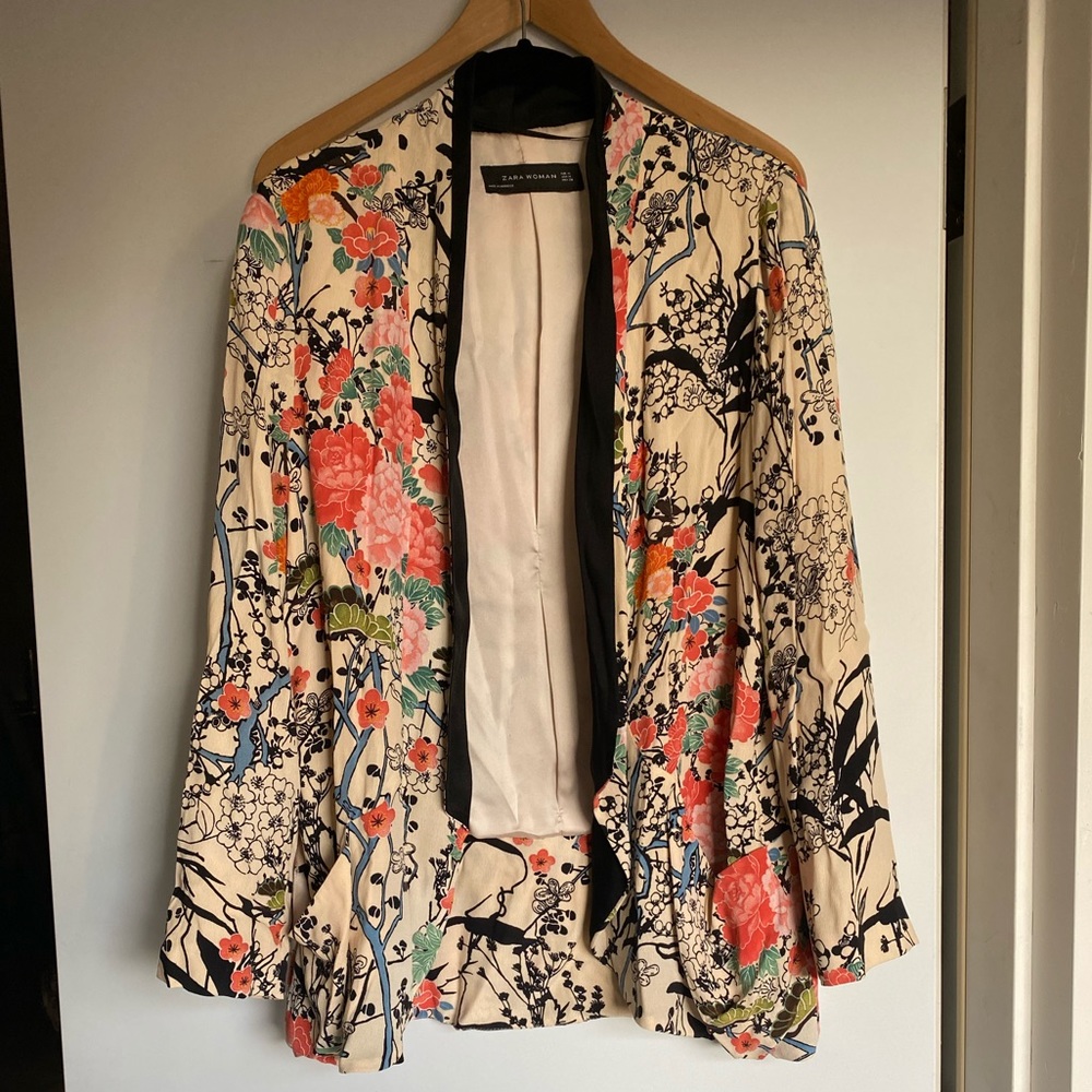 Floral Zara Jacket - Picture 3 of 5